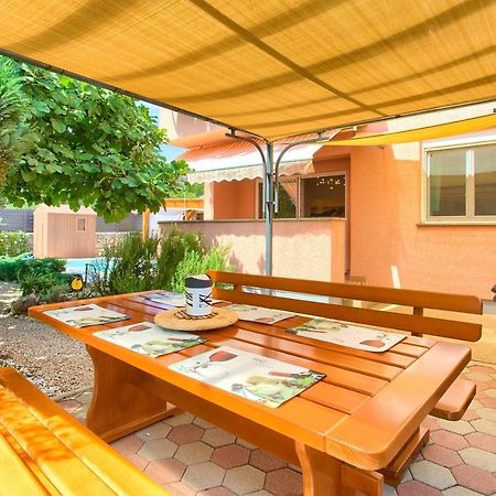 Apartman Bor Krk Крк Экстерьер фото