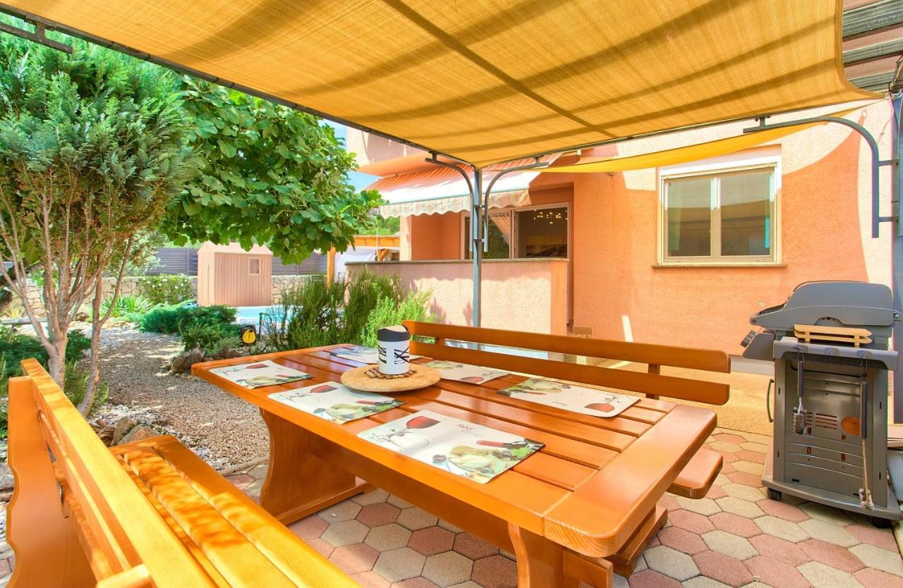 Apartman Bor Krk Крк Экстерьер фото